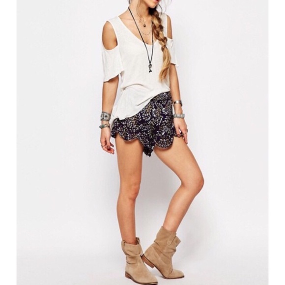 🎉NWT Free People cold shoulder top small - Picture 2 of 8